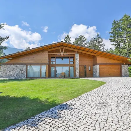 مجمع بيرين غولف آند كانتري كلوب هوليداي أبارتمتنت