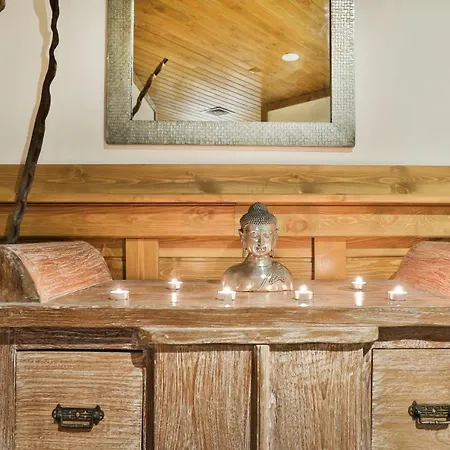 مجمع بيرين غولف آند كانتري كلوب هوليداي أبارتمتنت بانسكو