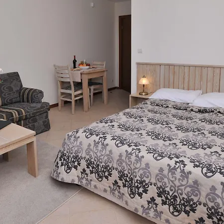 مجمع بيرين غولف آند كانتري كلوب هوليداي أبارتمتنت بانسكو