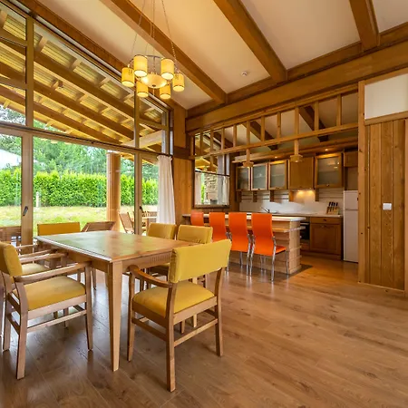 شقة فندقية مجمع بيرين غولف آند كانتري كلوب هوليداي أبارتمتنت