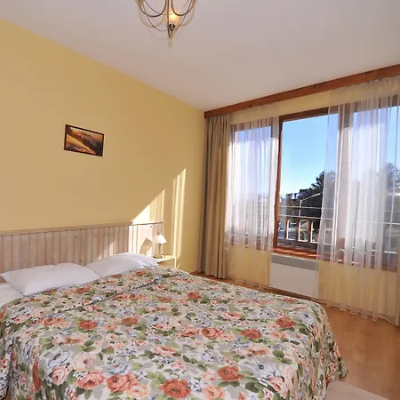 アパートホテル Pirin Golf & Country Club Complex 4*