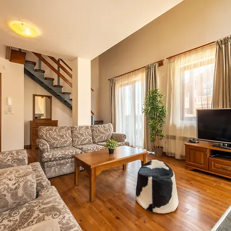 Pirin Golf & Country Club Complex アパートホテル 4*